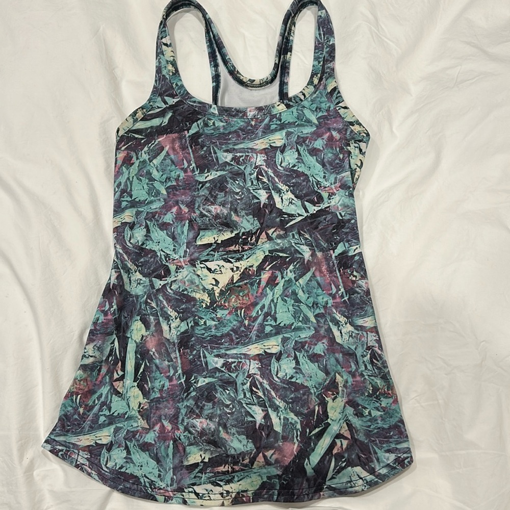 Lululemon tank top